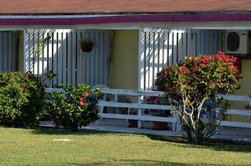 Anegada Reef Hotel The Settlement Buitenkant foto
